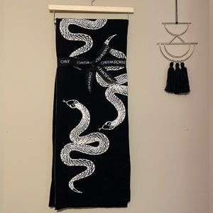 Cynthia Rowley throw blanket (snake)